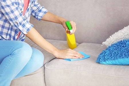 روش های تمیز کردن لکه های مبل در خانه