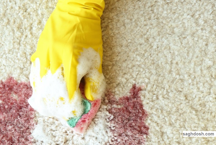 پاک کردن لکه خون از فرش 